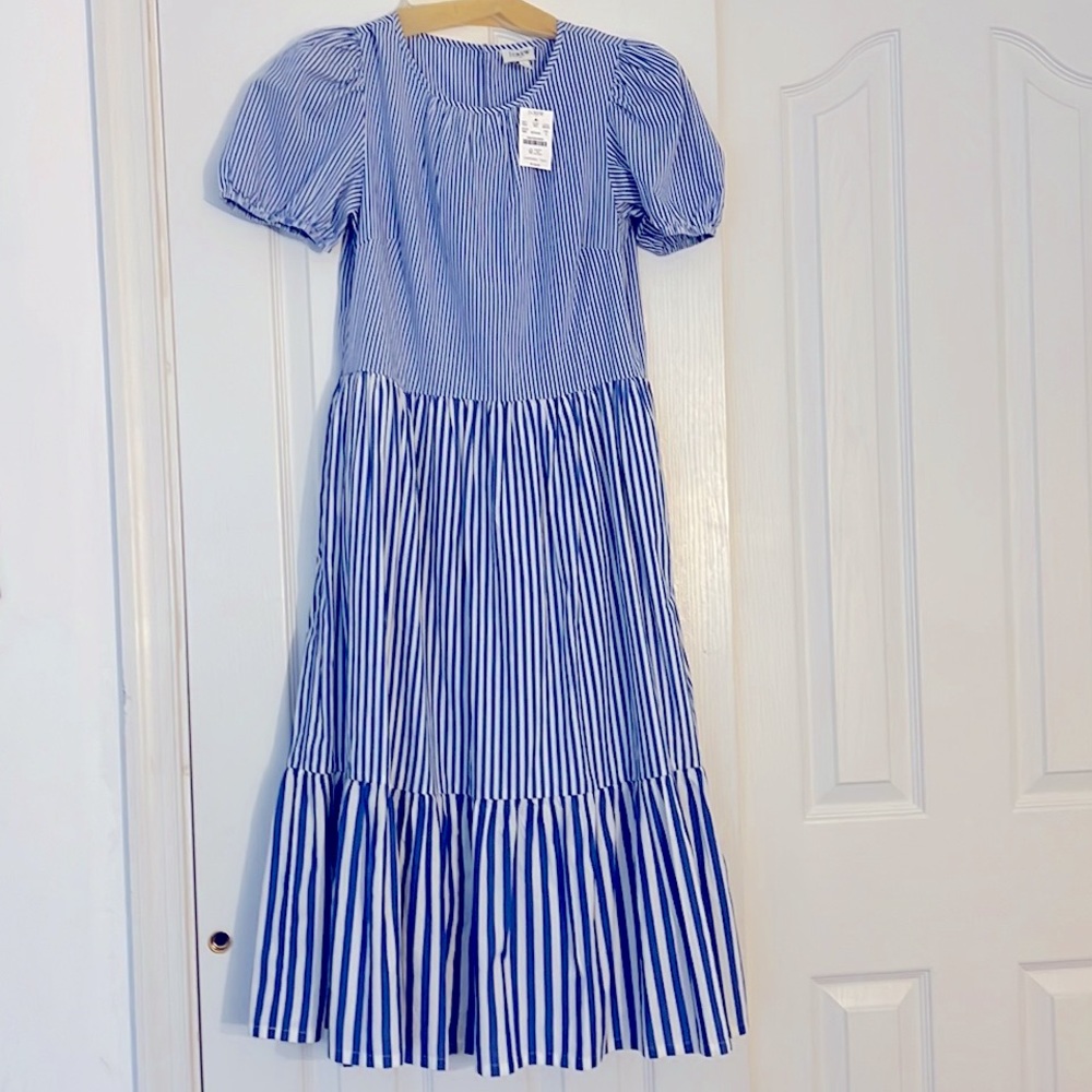 NWT- J. Crew cotton sea sucker poplin puff sleeved tiered midi dress - size 0